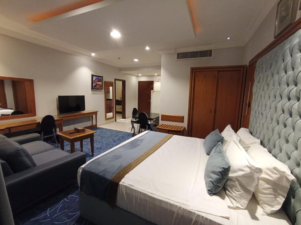 Al Masem Serviced Apartments - Exit 9 Riyadh Ruang foto
